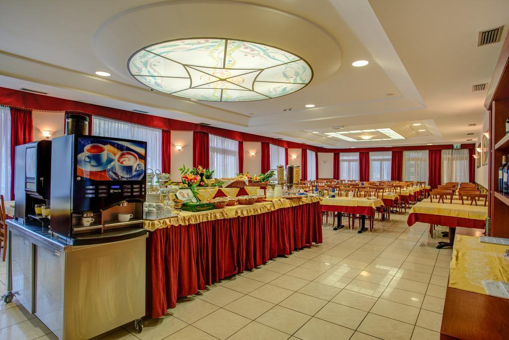 Hotel San Giorgio ميلانو ماريتيما المظهر الخارجي الصورة