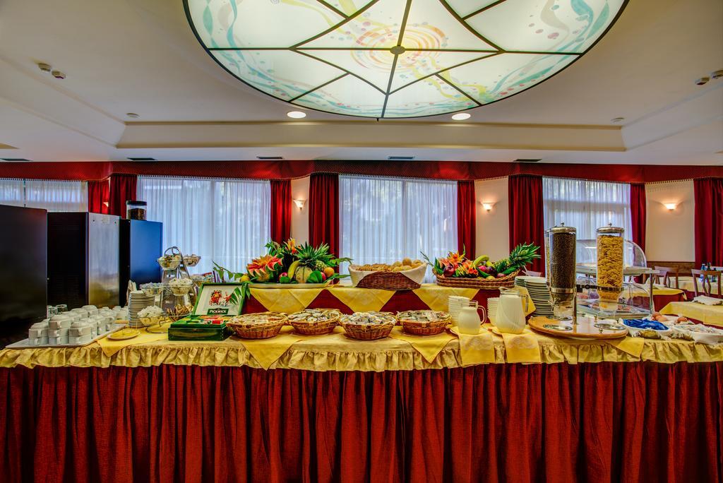 Hotel San Giorgio ميلانو ماريتيما المظهر الخارجي الصورة