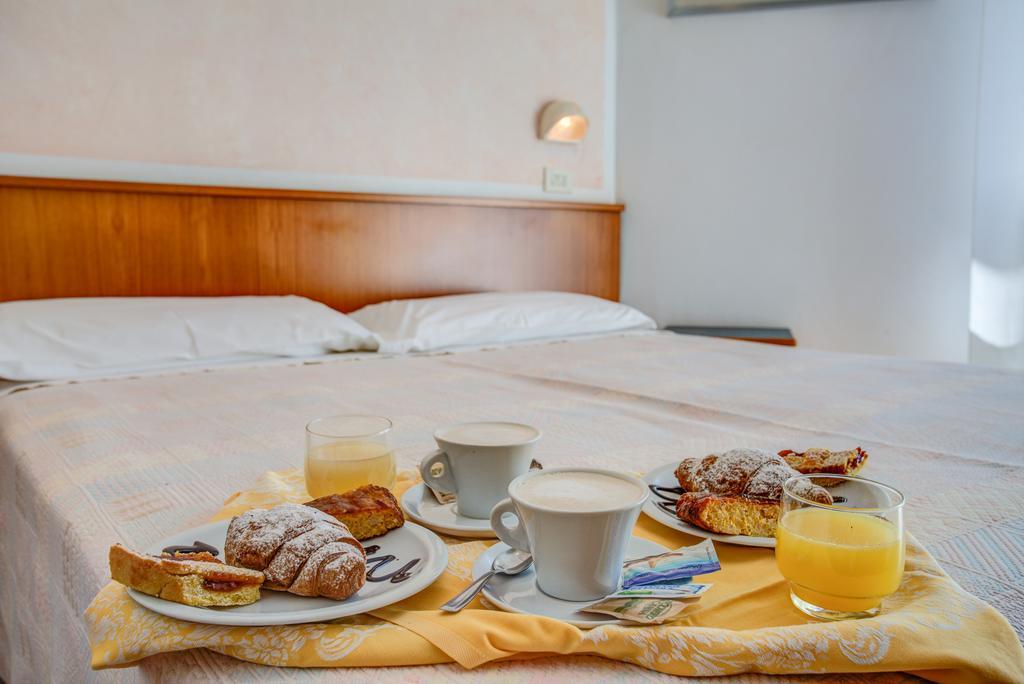 Hotel San Giorgio ميلانو ماريتيما المظهر الخارجي الصورة